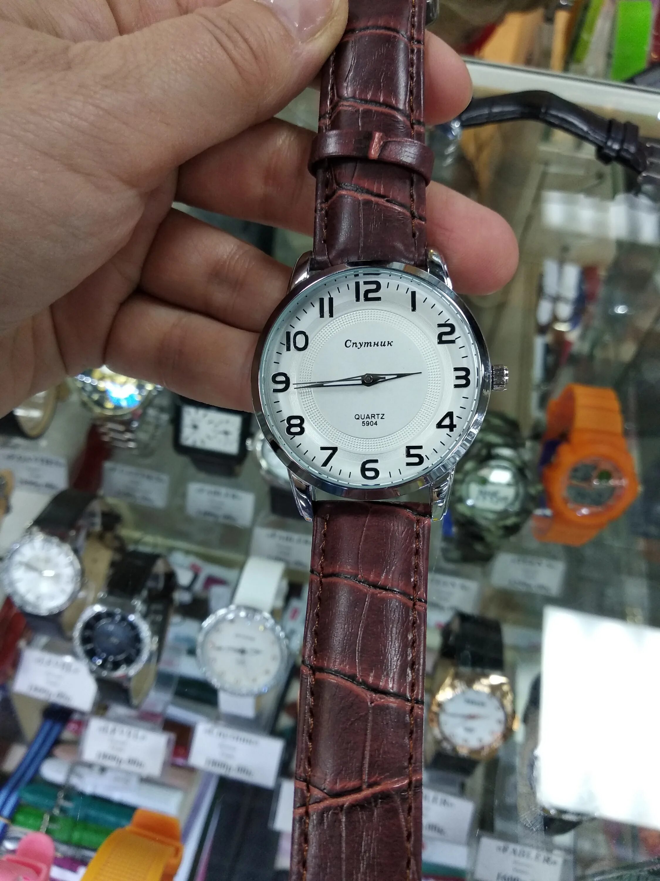 Часы Новосибирск. Купить часы в Новосибирске. Адреса магазинов часы в Новосибирске. Ремонт наручных часов в Новосибирске адреса и цены.