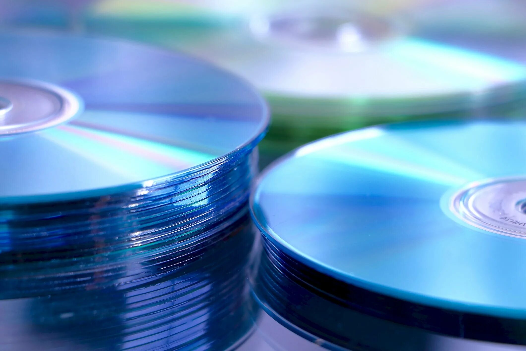 CDS, DVDS, И Blu-ray. Компакт диск. Оптический диск. CD DVD диски.