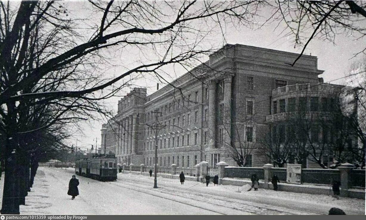 Фото 1 й. 1 Й Московский медицинский институт 1937. Первый Московский медицинский институт 20 век. Первый Московский медицинский институт 1946. 2-Й Московский медицинский институт 1930.