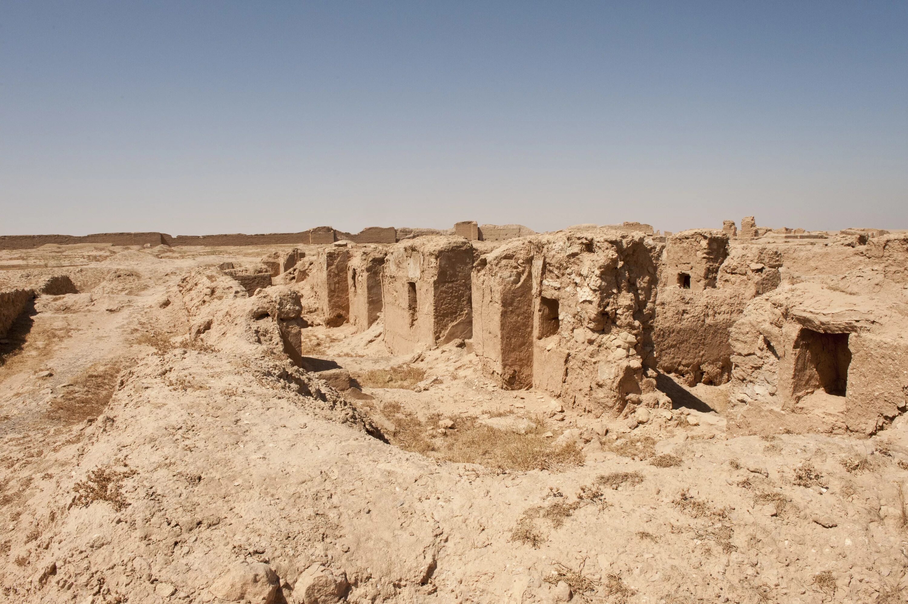 храм дур-унташ. зиккурат чога-занбиль. дворец царя сарго́на ii в дур-шаррукине. г дур. зиккурат в иране.
