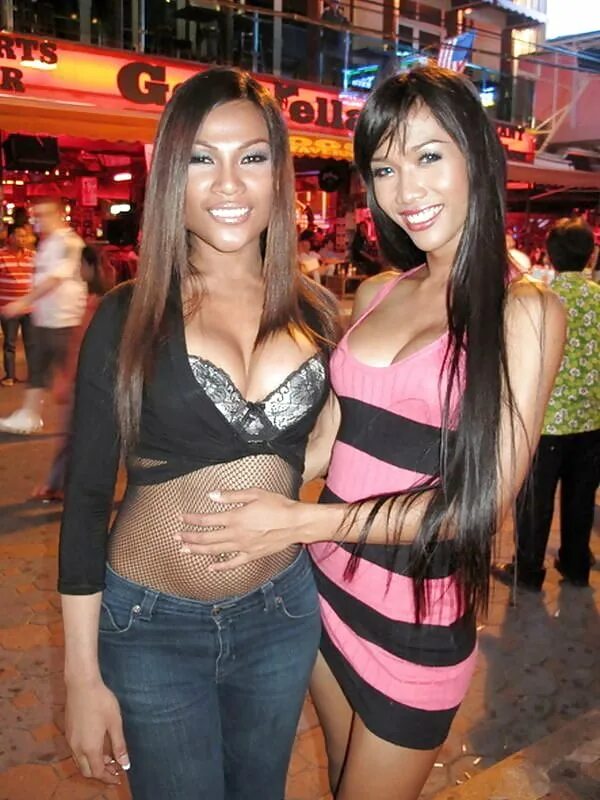 Паттайя волкинг стрит леди бой. Катой тайланд. Никита драгун до операции. Паттайи тайланд катои. Леди бой паттайя.