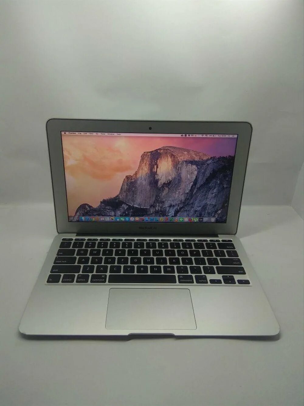 Эйр 11. Apple MACBOOK Air 11. Apple MACBOOK Air 11 early 2015. 11 Inch MACBOOK Air. Apple MACBOOK Air 11 2011.