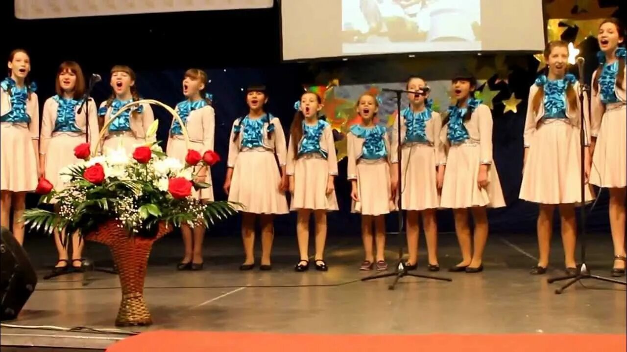 Детский развивающий центр логотип. Детский сад родничок химки 43. Родничок волгоград красноармейский. Детский сад 92 волжский. С окончанием школы раннего развития.
