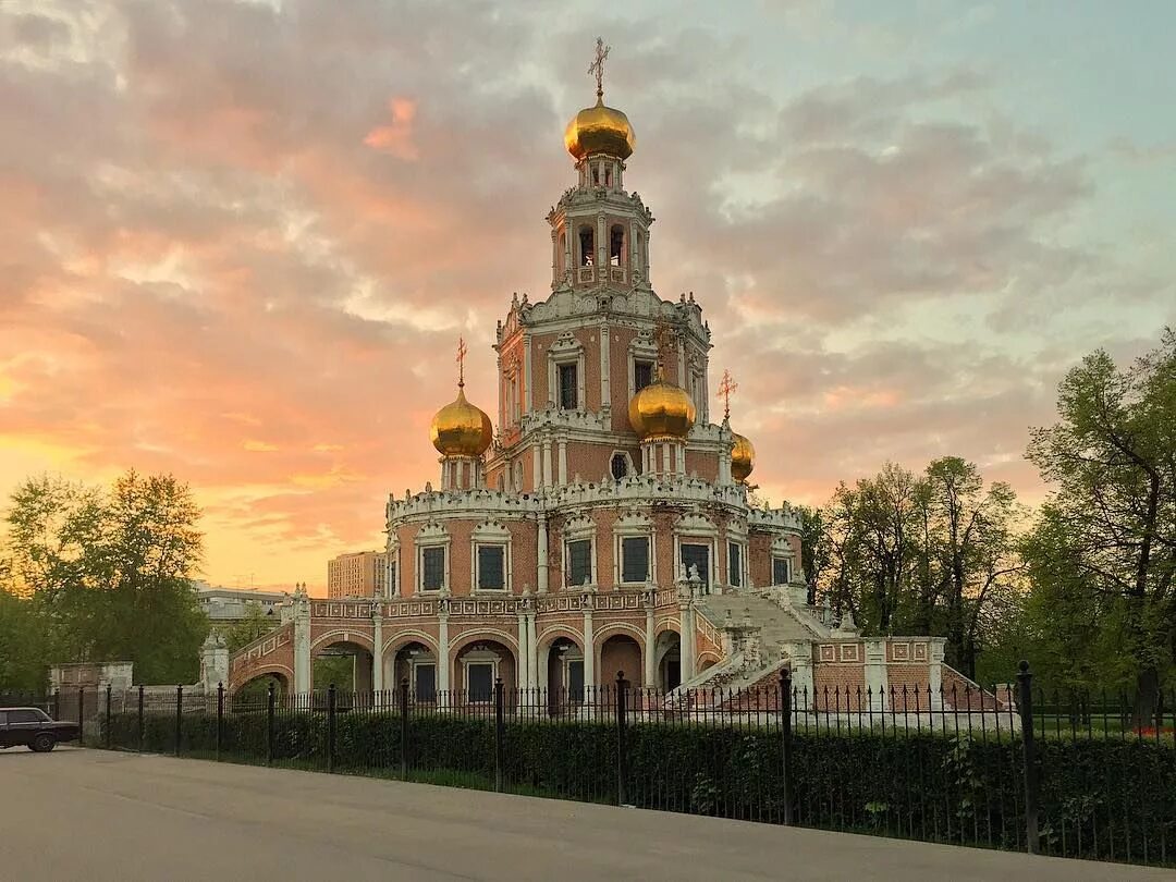 Церковь богородицы в филях. Храм Покрова Пресвятой Богородицы в Филях. Церковь Покрова в Филях (1690–1694).. Церковь Покрова в Филях (1693 — 1694).. Храм в Филях нарышкинское.