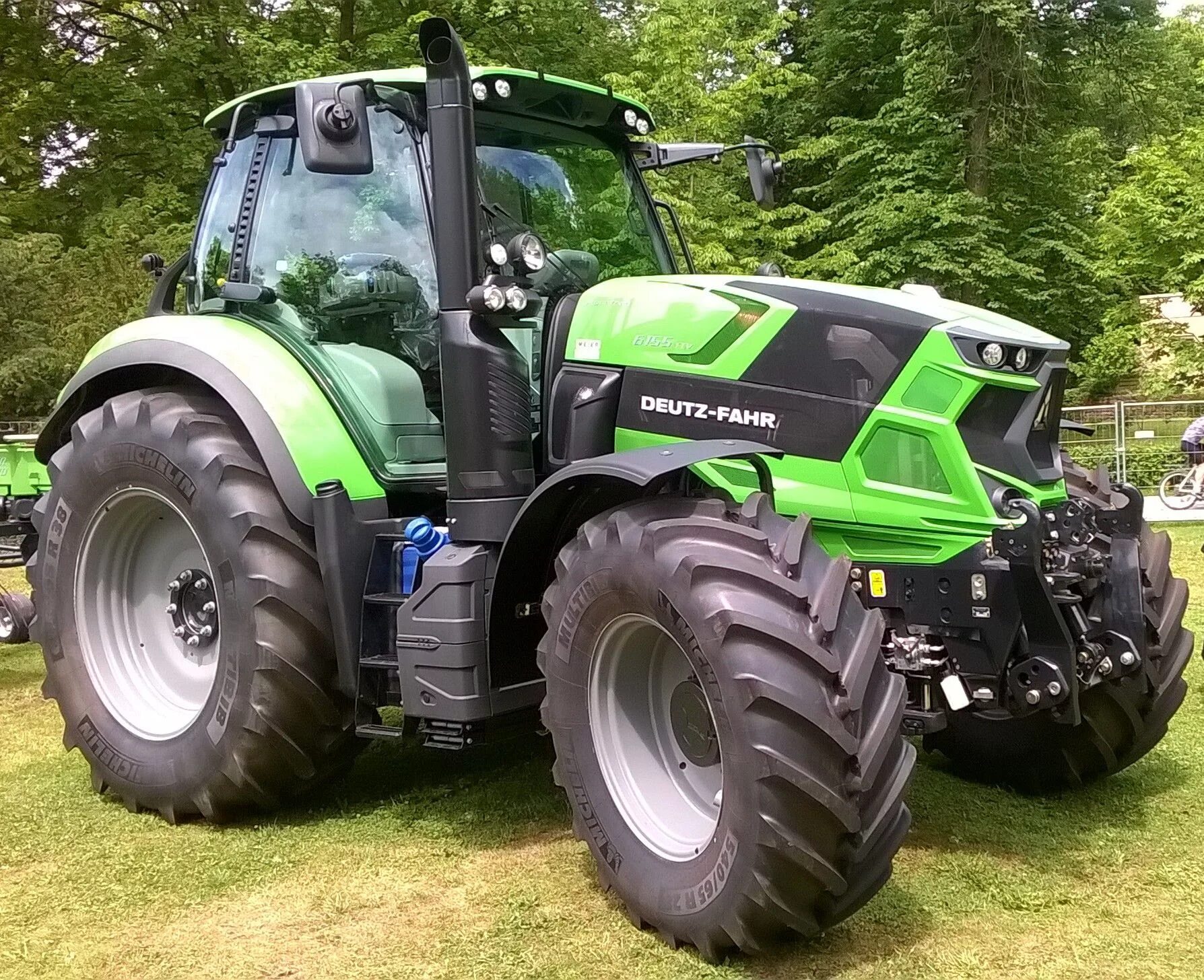 Трактор дойц. Трактор deutz fahr. дойц фар 9340. трактор deutz fahr 6215 agrotron. трактор deutz-fahr agrotron 9340 ttv.