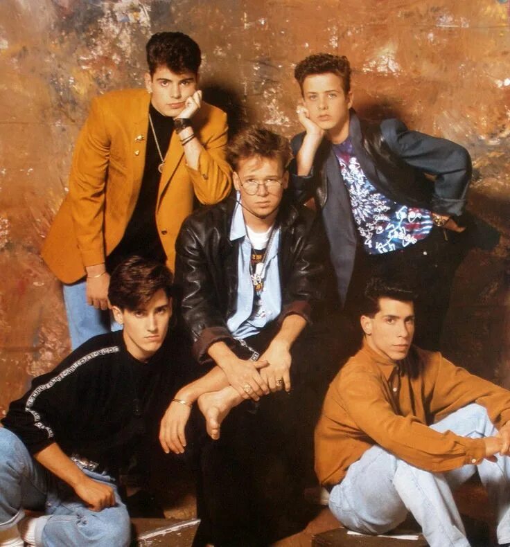 Нью кидс он зе блок фото New Kids On The Block Give BTS, One Direction a Shoutout In the Most Brilliant W