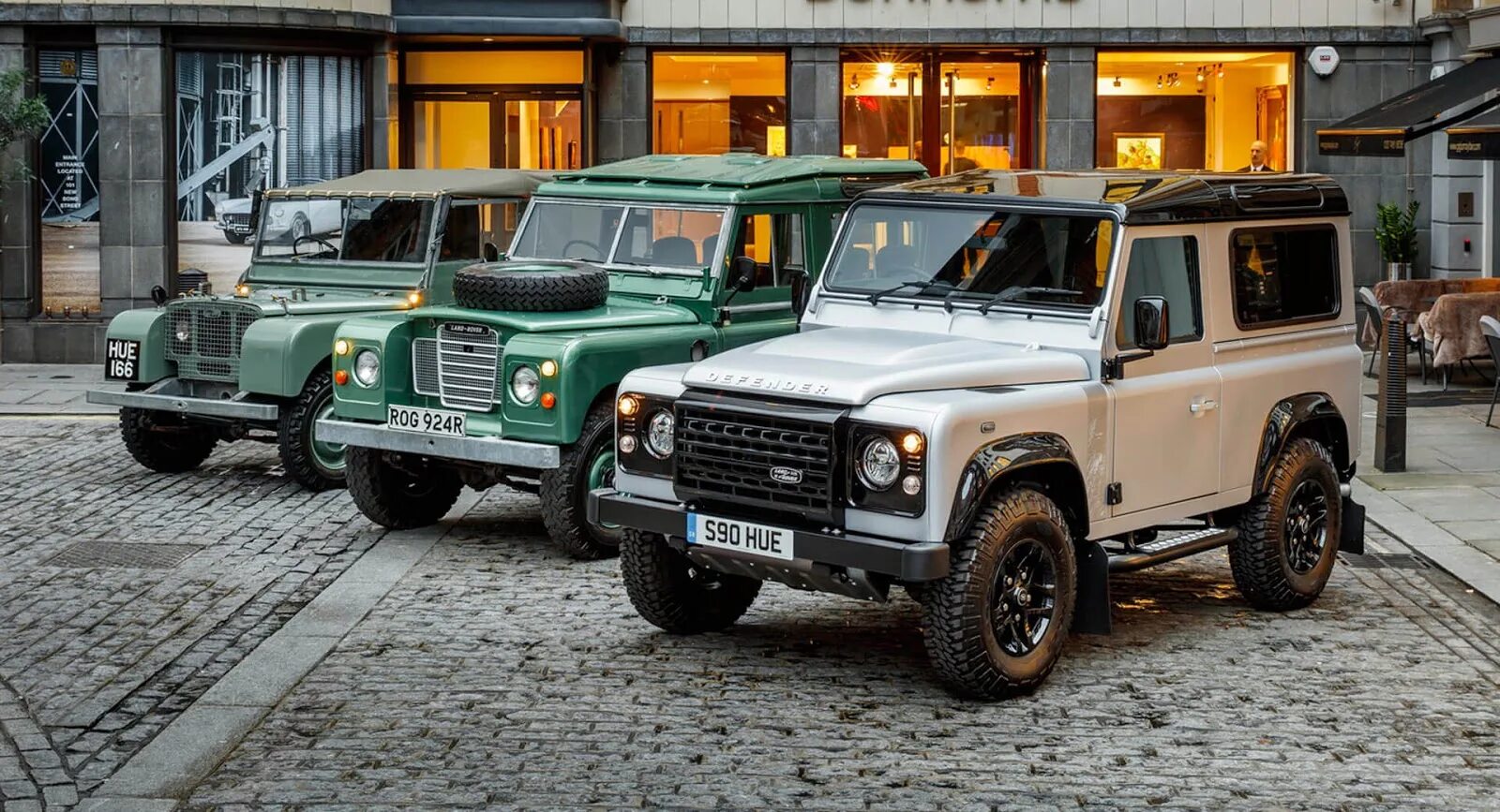 Дефендер 1948 ленд ровер дефендер. Ленд ровер дефендер. Land rover defender 110 1 поколение. Ленд ровер дефендер 3. Land rover defender поколения.