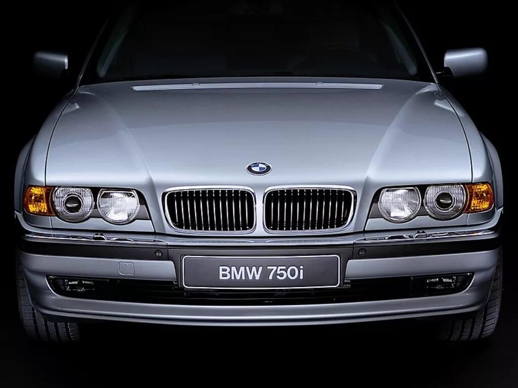 Bmw 5 e38. Бмв е38 дорест. Bmw e38 дорестайлинг. Бмв 740 i e38. Bmw e38 740i.