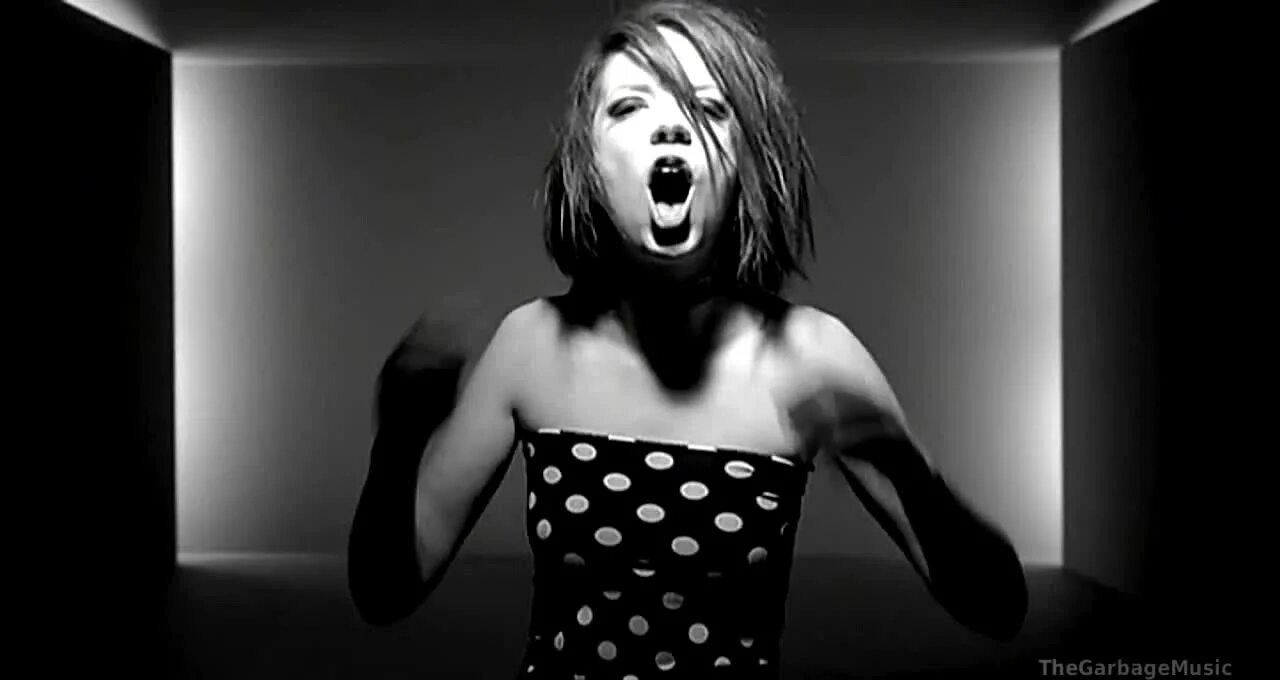 Garbage i think i m. Ширли мэнсон i think i m paranoid. garbage клипы. garbage i think i&#039;m paranoid. garbage queer.