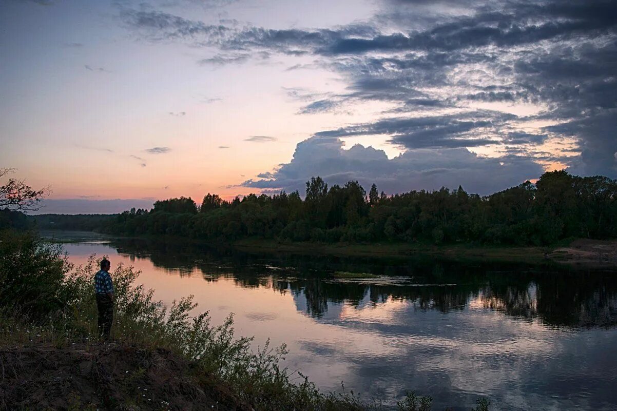 Западная Двина река. Река Даугава Западная Двина. Река Двина Беларусь. Озеро белорусское Западная Двина.