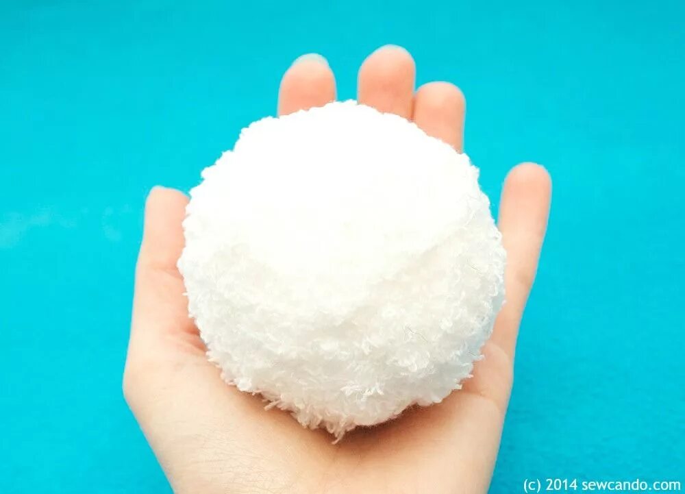 Поставь снежки. Снежок. Снежки для танца в ладошку. Indoor Snowballs. Игрушка Пылающая снежки.