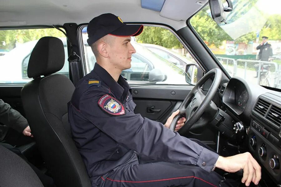 еманжелинск смотрящий. еманжелинск смотрящий. день народного единства единая россия. подслушано в еманжелинске челябинская челябинская область. городской сквер еманжелинск.