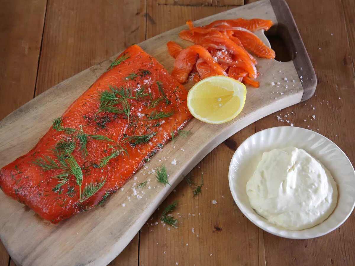 Форель рецепты быстро и вкусно. Форель малосоленая. посол форели. форель слабосоленая фосфорель. форель соленая в домашних.