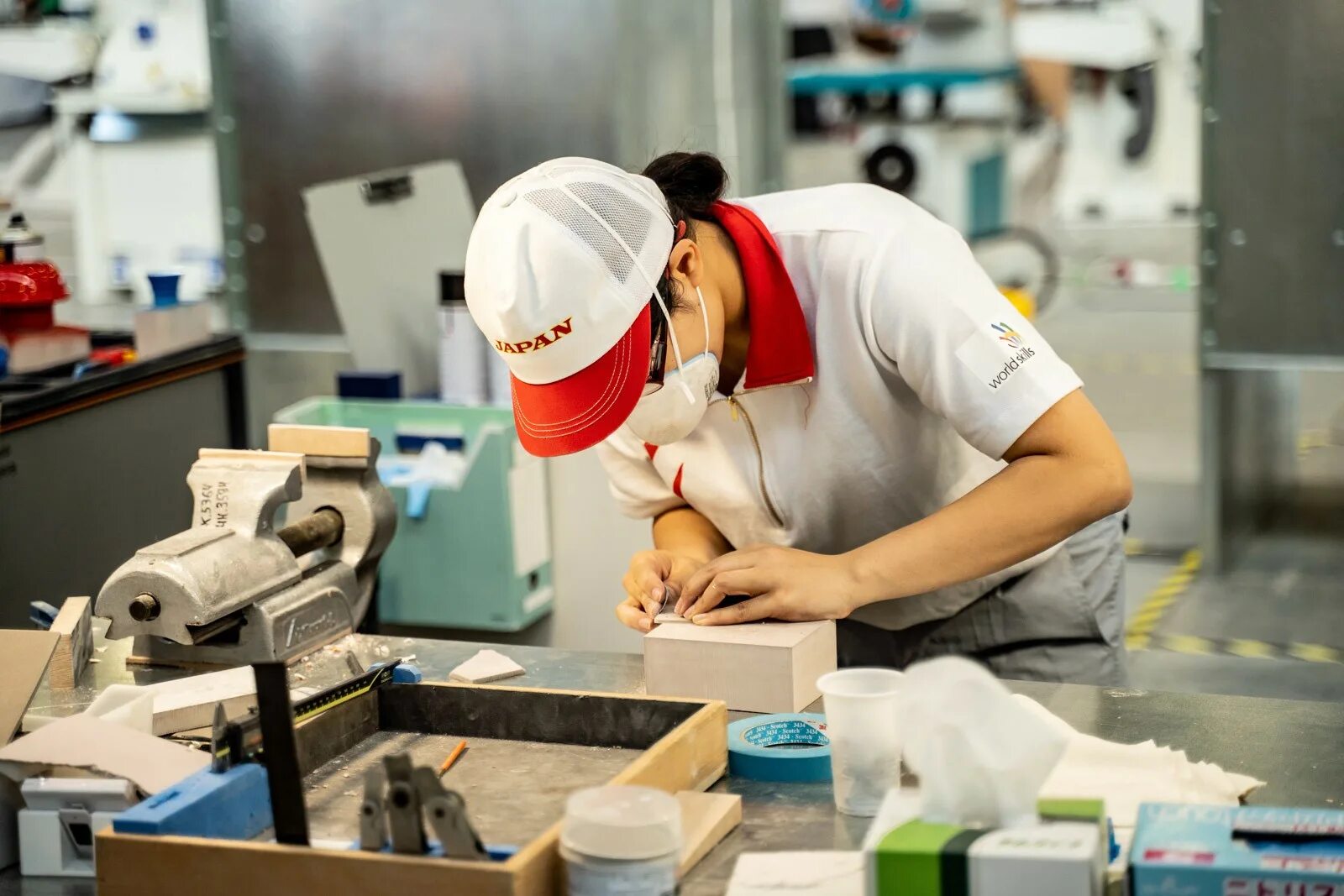 Инженер технолог. Слесарь ремонтник. Инженер механик. Курсы технолога производства. Технические профессии.