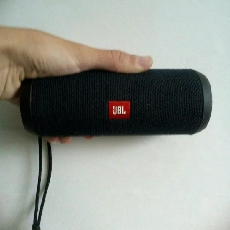 Купить колонку севастополь. Колонка JBL Flip 3 se. JBL Flip 3 оригинал. Ориг колонка JBL Flip 3 се оригинал. Колонка за 4000 рублей.