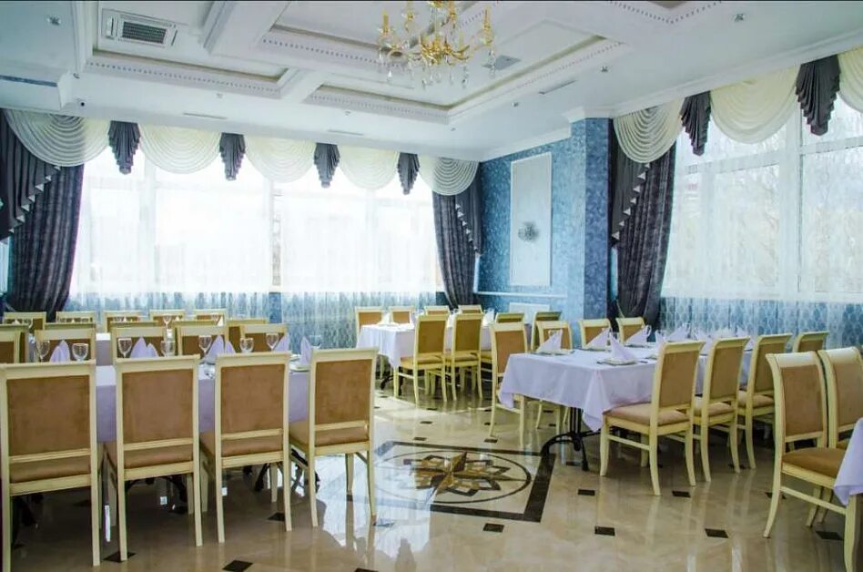 Кафе заря красноярск. Кафе заря бибирево. Кафе заря на лескова. Ресторан заря на лескова. Ресторан заря.