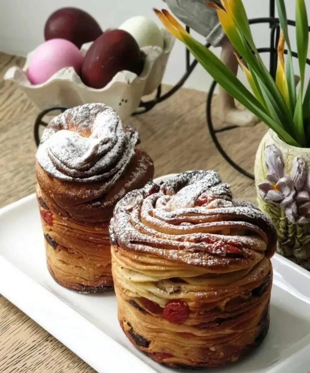 Сколько выпекать краффин. Кулич крафин. кулич краффин. кулич-краффин пасхальный. слоеный кулич краффин.