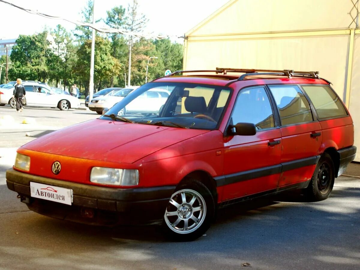 Купить бу фольксваген б3. Volkswagen b3 универсал. Пассат б3 универсал. VW Passat b3 универсал красный. Фольксваген Пассат б3 1989г.