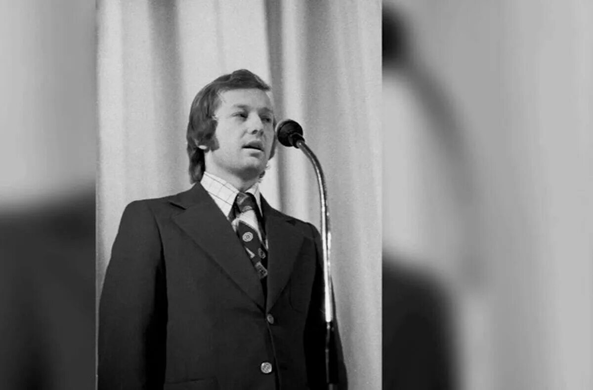 Задорнов в молодости фото Умер сатирик Михаил Задорнов Ведомости