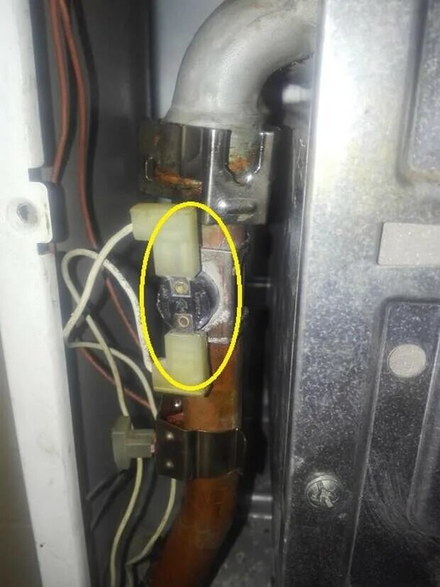 Ошибка перегрев газового котла. Ошибка 101 на котле аристон. датчик тепловой защиты газового котла. датчик термостата газ люкс двухконтурный котел. датчик перегрева газового котла.