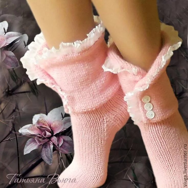 Вязаные носки. Шикарные вязаные носки. Красивые вязаные носки женские. Оригинальные носки спицами.