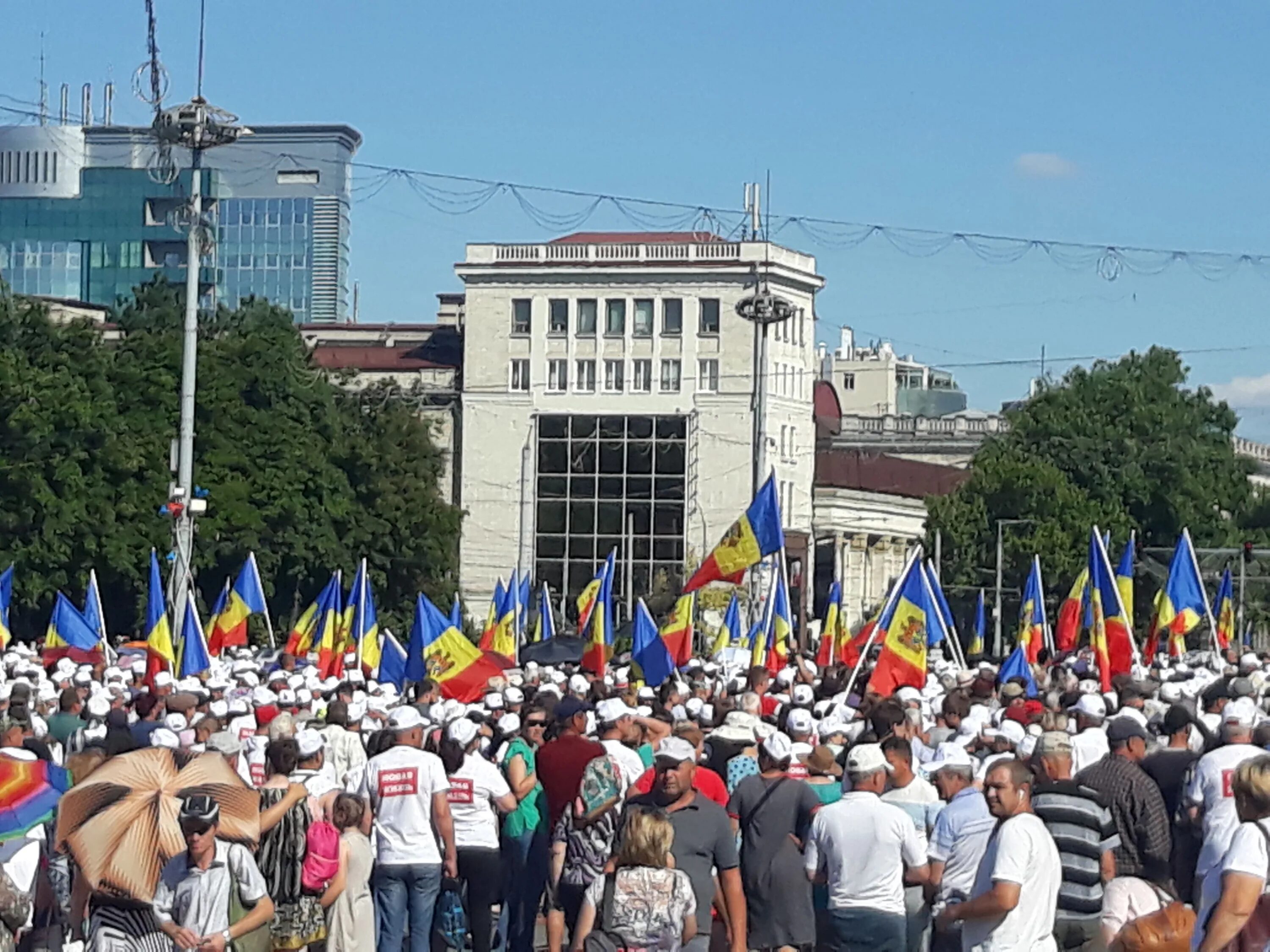 Митинг в Кишиневе 2022. Протесты в Молдавии 2022. Протесты в Молдове 2023. Митинги в Молдавии.