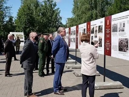 Открытие выставки в парке победы