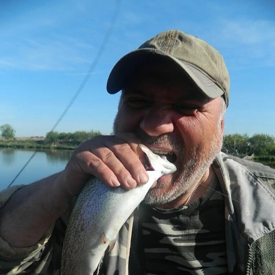 Платная рыбалка михайловская слобода раменский район. Стрелецкий ручей платная рыбалка. Михайловский ручей рыбалка. Стрелецкий ручей михайловская слобода. Михайловский ручей рыбалка.