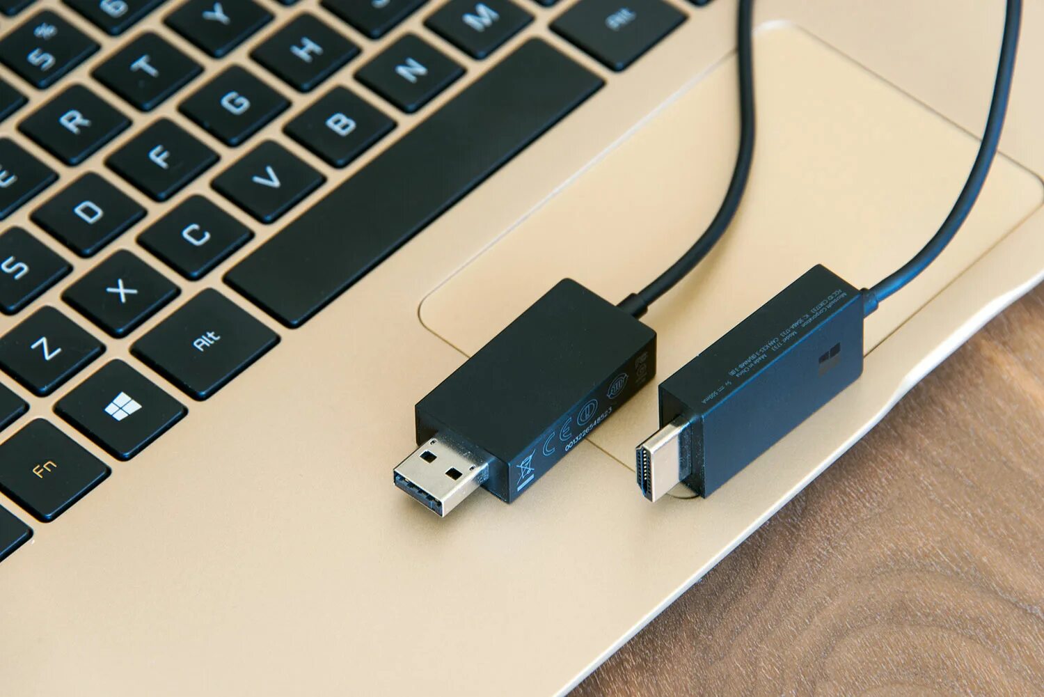 Remote display adapter. Microsoft wireless display adapter p3q-00022. microsoft wireless display adapter v2. microsoft wireless display adapter 2. p3q-00022.