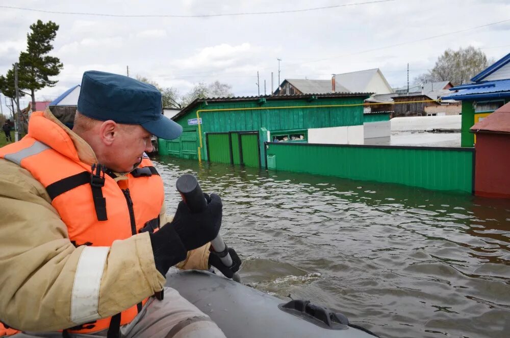 Наводнения в России. Паводок Ишим. Затоп в Ишиме 2017. Паводок Тюмень.