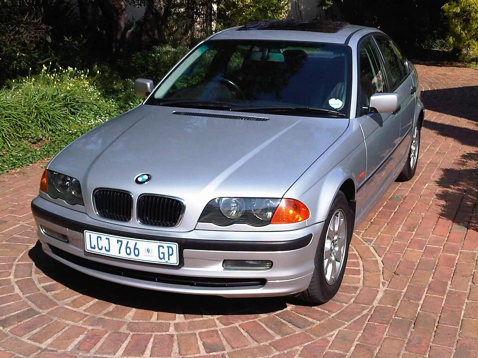 BMW 320i 2000. БМВ 3 2000. BMW 320i e46. БМВ 320i 2000 года.