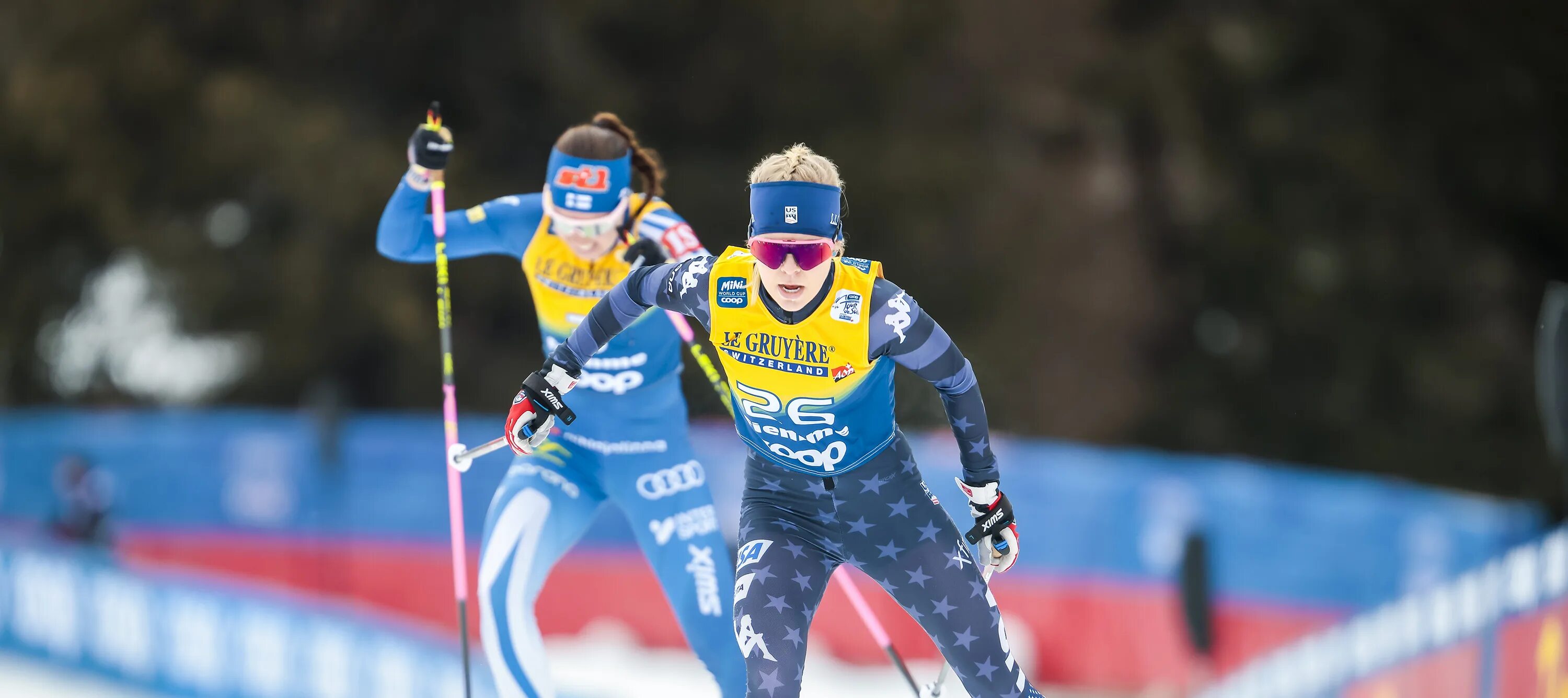 Матч арена лыжные гонки прямой эфир сейчас. Cross Country Ski. Fis лыжный спорт. Северное сияние лыжные гонки 2023. Sophia Laukli.