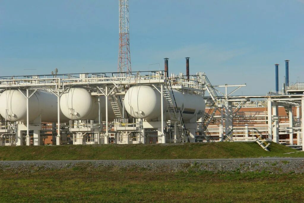 Нефтебаза красноярск правый берег. Нефтебаза г архангельск. Красноярская нефтебаза. Нефтебаза кнп. Нефтебаза песчанка красноярск.
