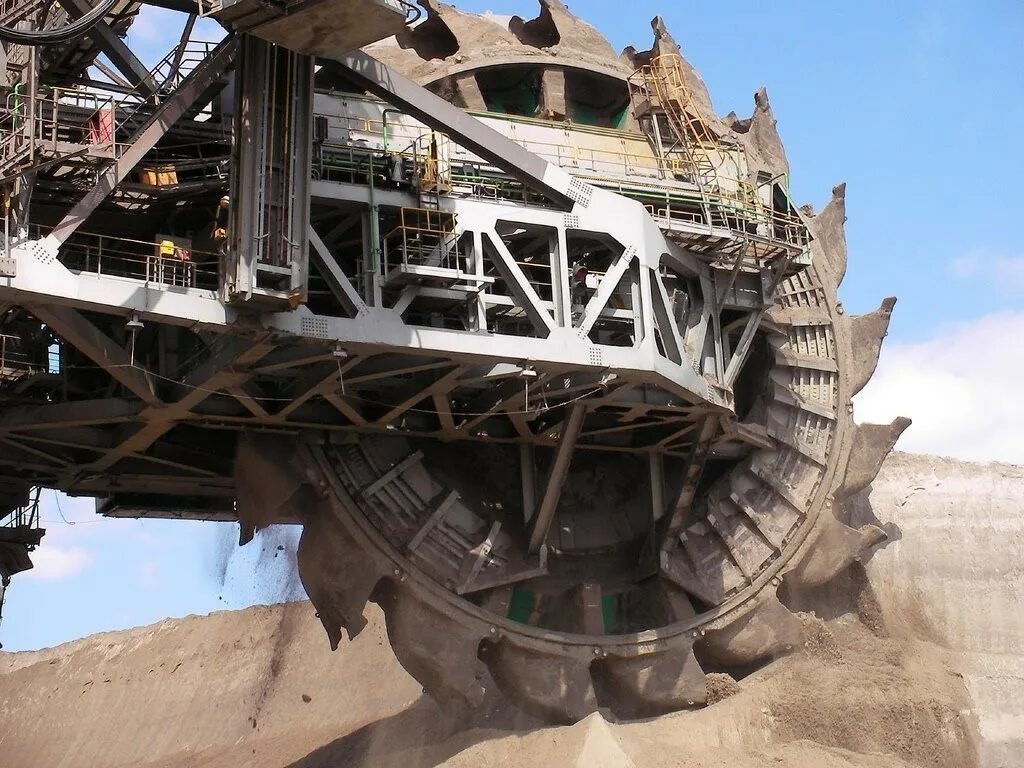 Разработка роторного экскаватора. Роторный экскаватор эрп 1600. Многоковшовый роторный экскаватор. Эршр 7000. Разработка роторного экскаватора.