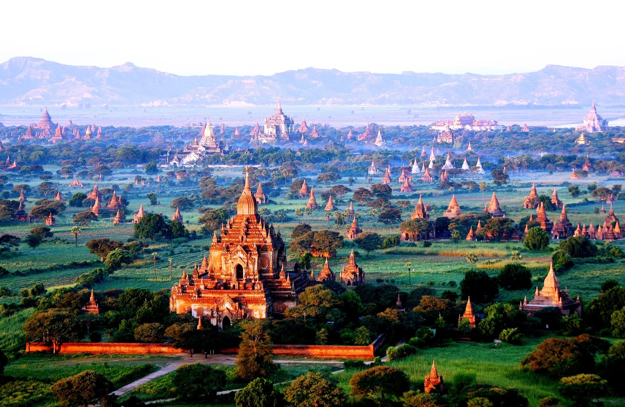 Страна 1000 городов. Паганское царство Мьянма. Паган (Баган), Мьянма. Древняя столица Баган, Мьянма. Храмы в Багане (Паган).
