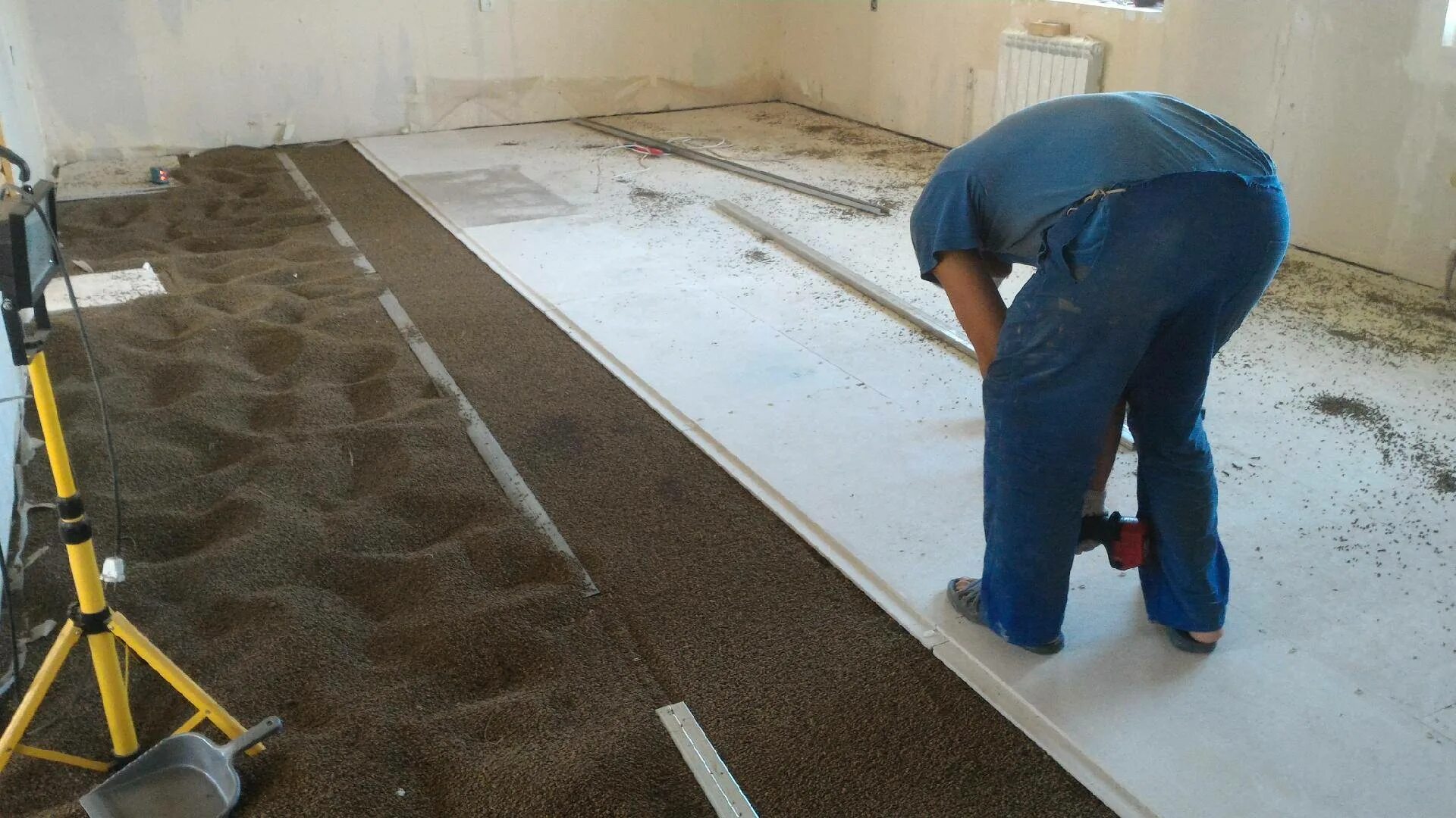 Технология суперпол кна. Плавающий пол кнауф. Гвл полы кнауф. Система суперпол кнауф. Стяжка кнауф суперпол.