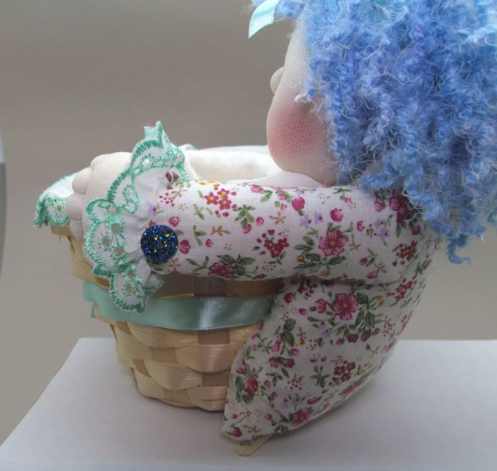 Платье для текстильной куклы. Волосы для текстильной куклы. Куклы вязанные крючком. Кукла из капрона попик медсестра. Куклы пупсы из капрона.