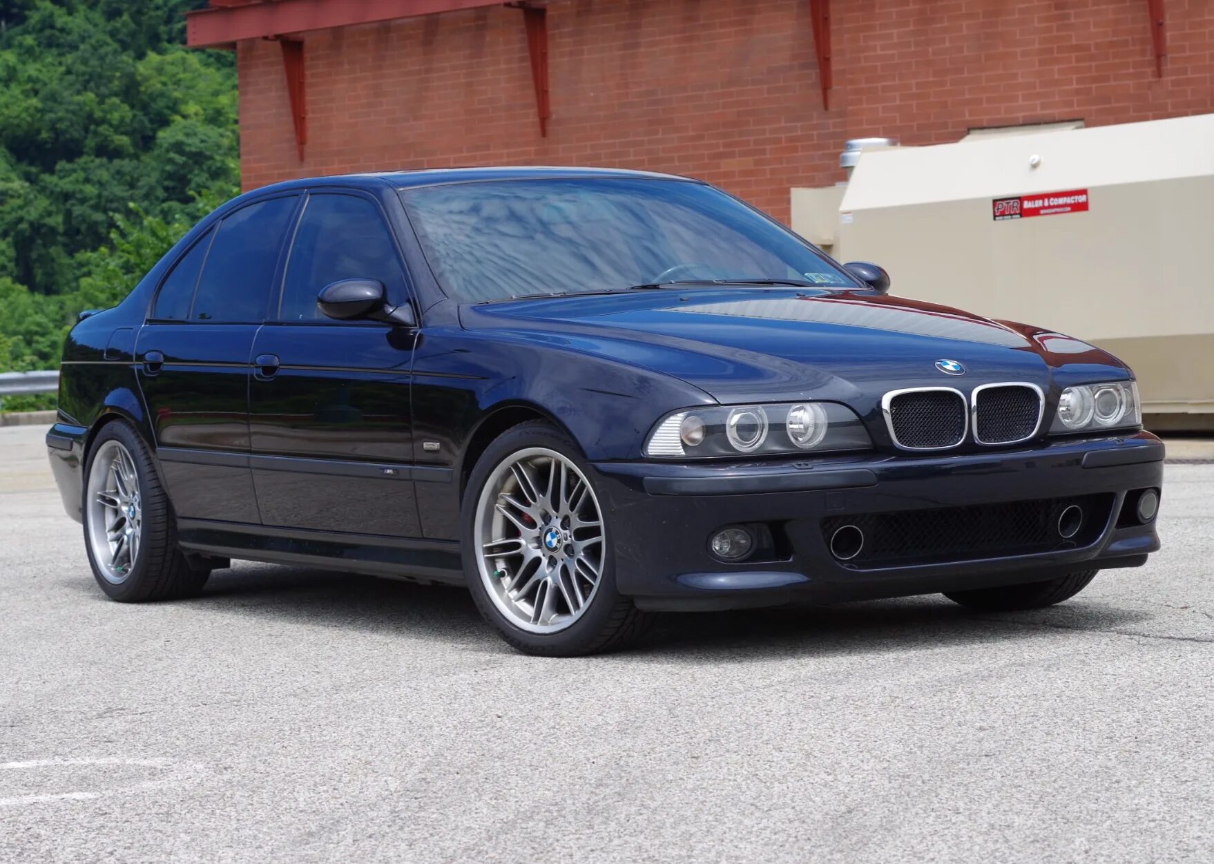 Bmw 5 2000. Бмв 5 2000. Bmw 5 2000. Bmw 5 2000. Бмв 520 2000.