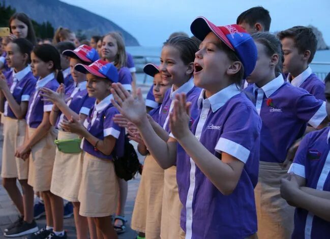 Отряды арека названия. Артек распределение. Симферополь лагерь артек. Артек распределение. Артек направления деятельности.