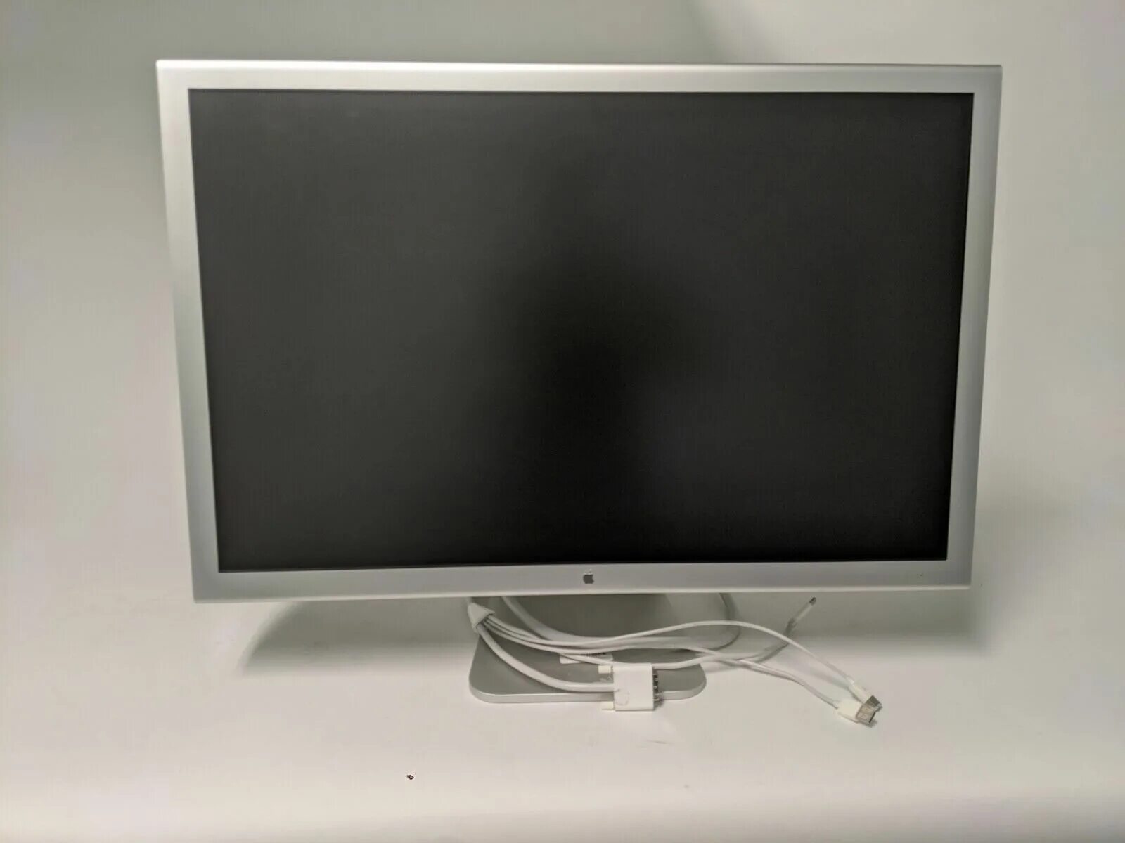 Монитор apple cinema display 30. Apple cinema display 30. apple cinema display 20 поворотный адаптер.