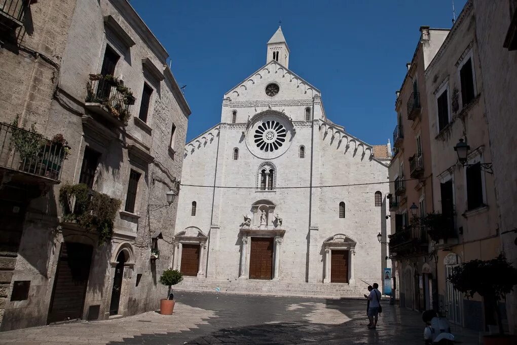 Бари. Bari Италия. Остров Бари Италия. Набережная Бари Италия. Бари аи