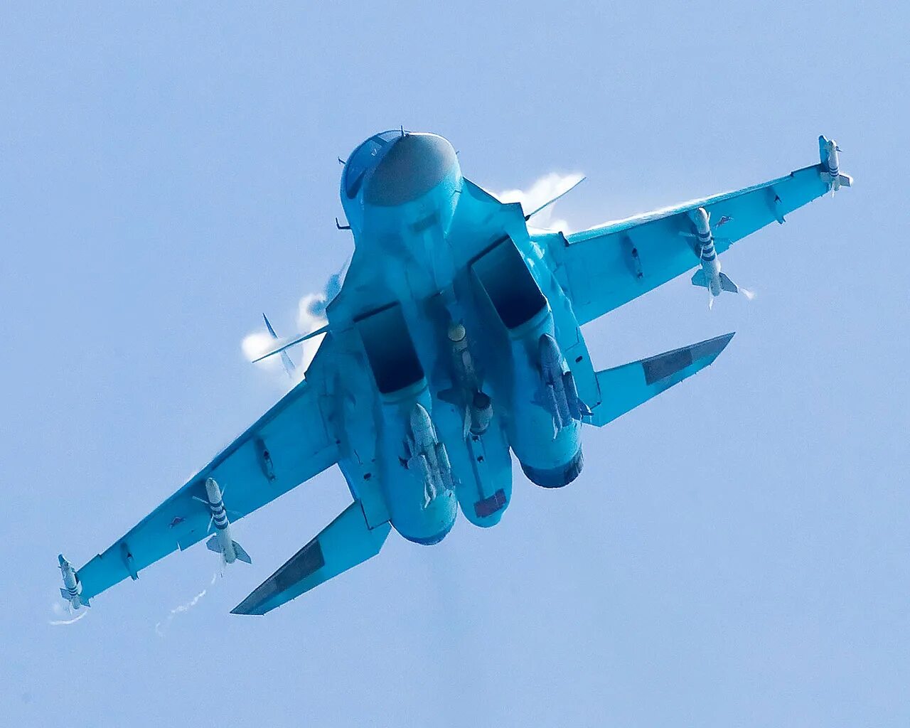 Су-32 истребитель. Су-32 бомбардировщик. Су 34. Су-34 двухдвигательный реактивный самолёт.