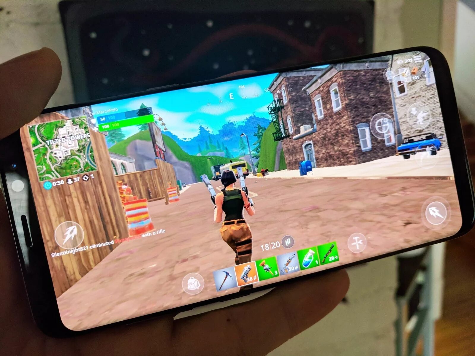 Простые мобильные игры. Mobile игры на андроид. Fortnite Android. Fortnite 2 Android. ВР игры на андроид.