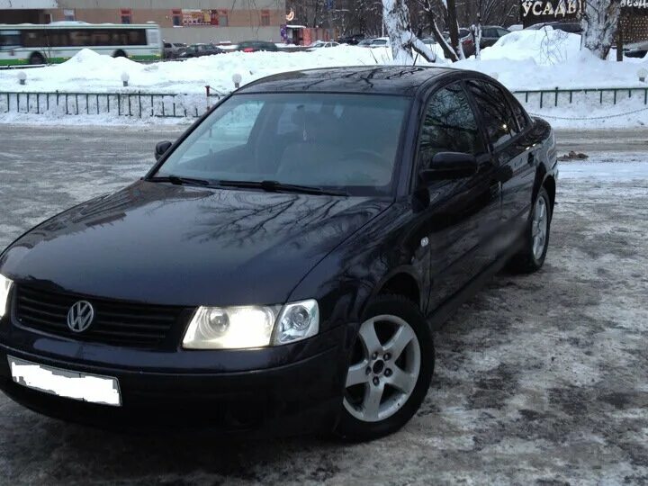 Купить фольксваген б5 на авито. Passat b5 черный. Volkswagen Passat b5 Black. Пассат б5 седан черный. Volkswagen Passat b5 седан черный.