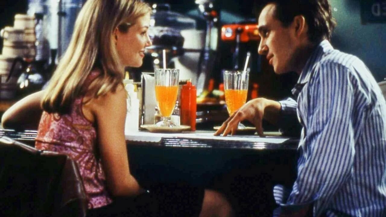 Больше девочки не плачут фильм. Большие девочки 2002. Большие девочки 2002. Большие девочки не плачут (2002). Большие девочки не плачут.