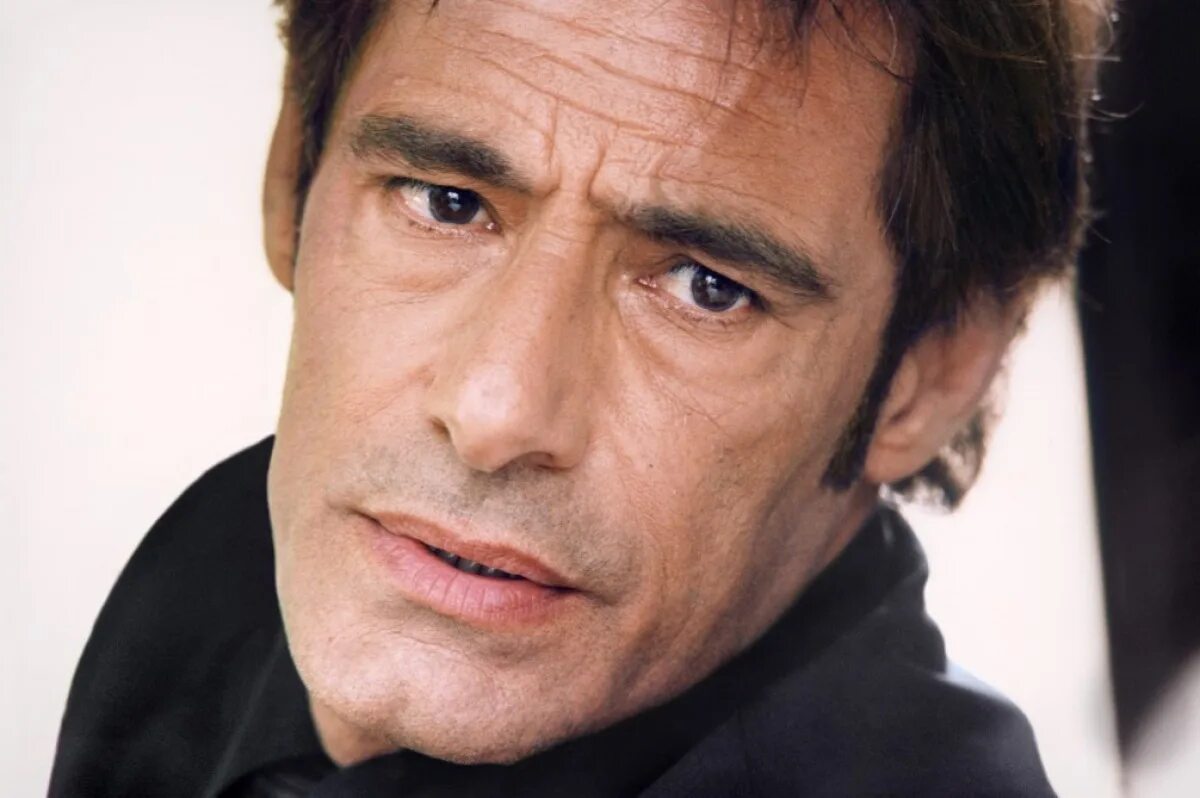 жан дюжарден фото. 3 французских актера. 3 французских актера. французские актёры мужчины. франсуа клюзе сейчас.