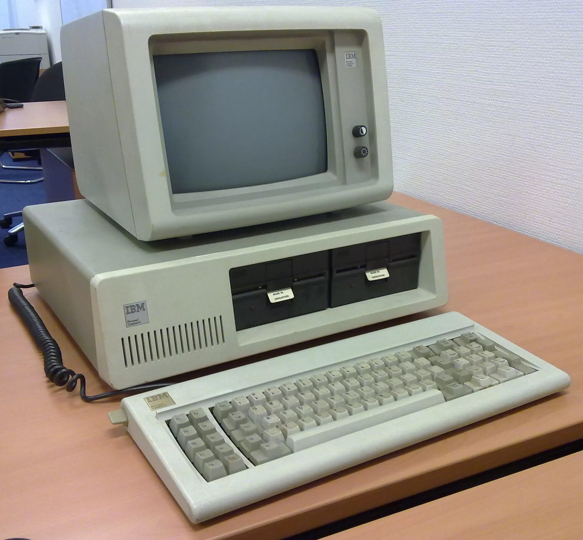 1 личный компьютер. IBM PC(модели IBM 5150. IBM PC 5150. IBM 5150 ОС. IBM PC 5150 Front.