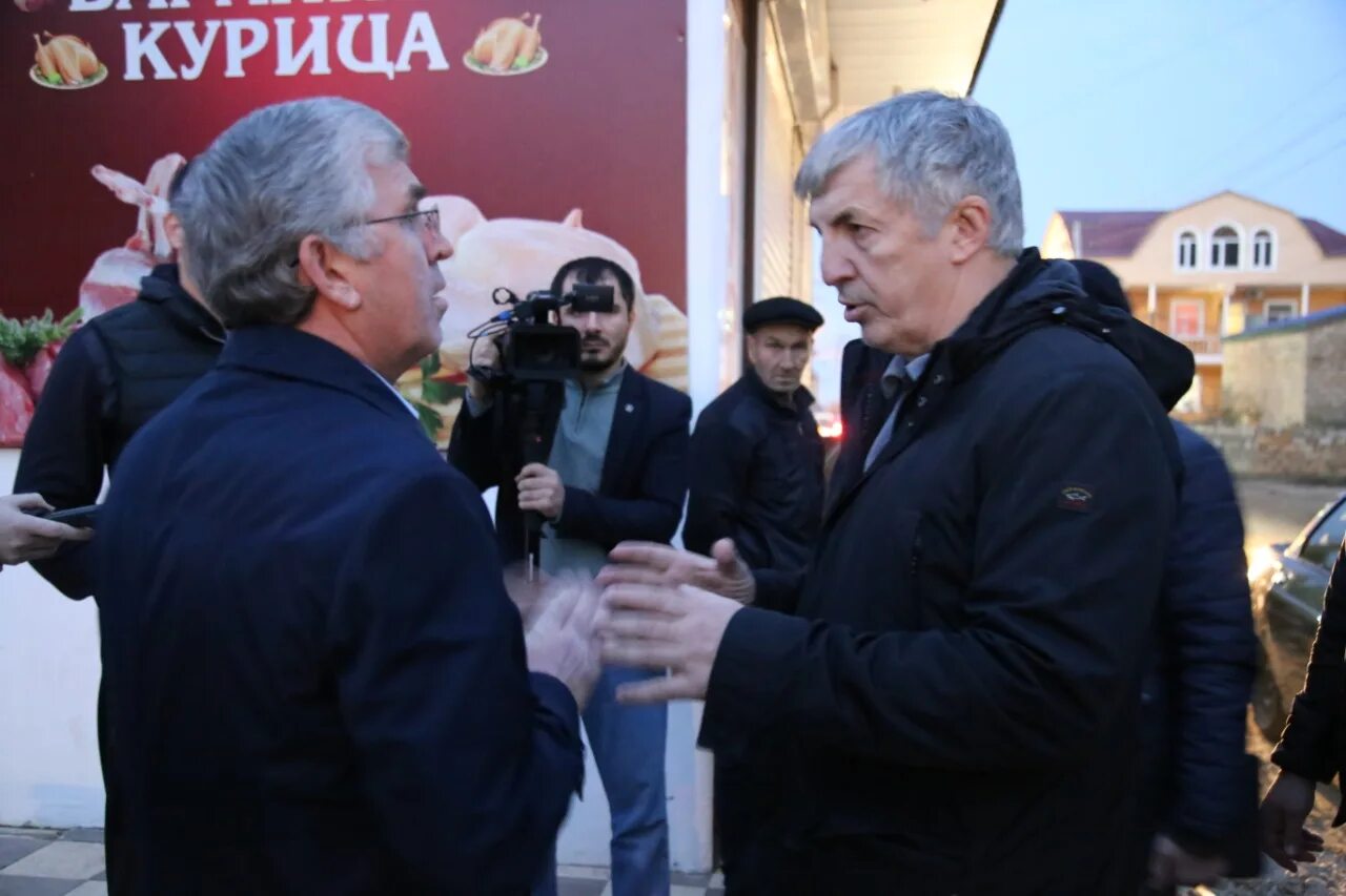 шихсаидов мурат шихсаидович. гаджиев тагир минетуллахович. сафтар дербент. шамиль водоканал дербент. начальник горводоканала дербент.