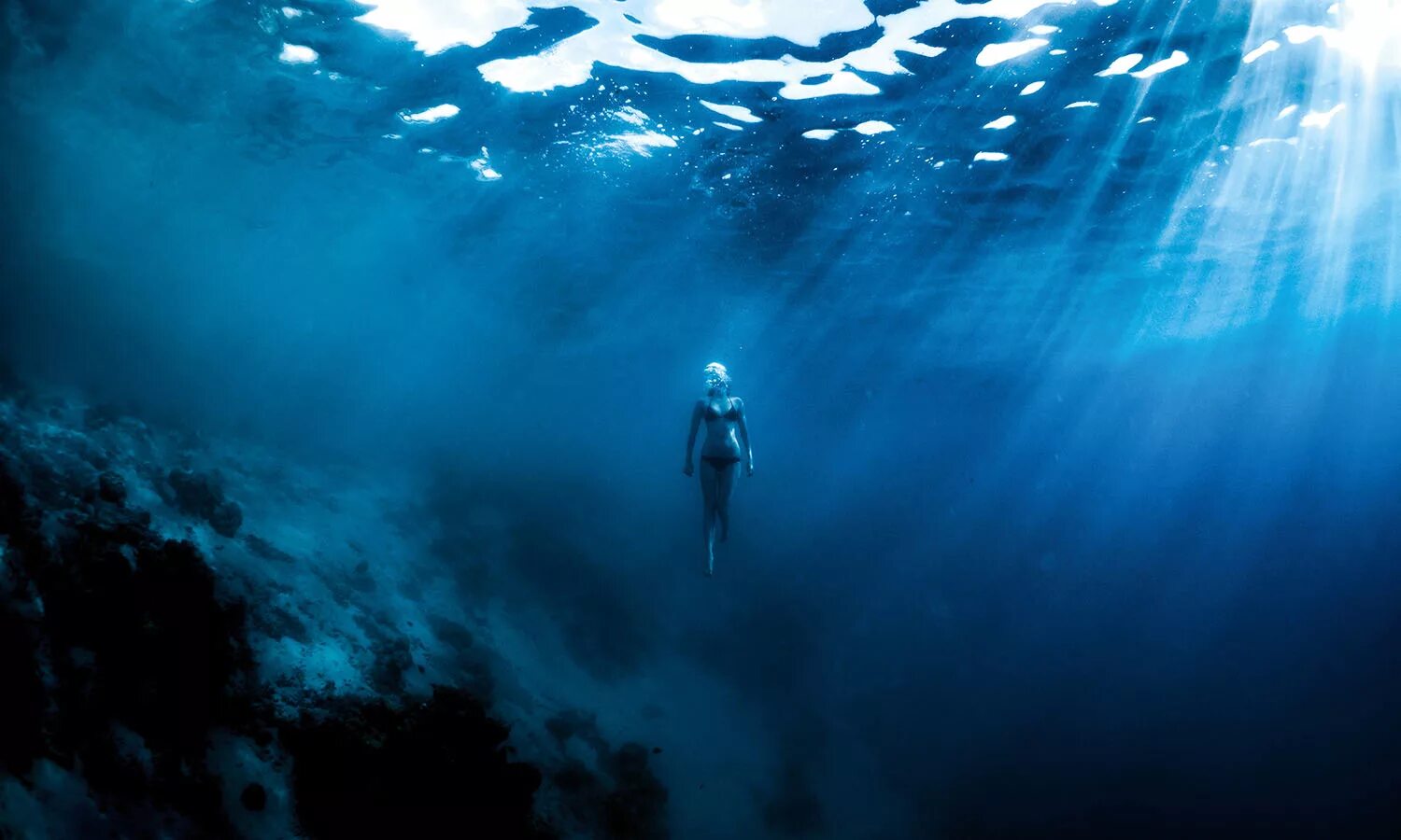 Underwater button