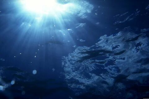 Солнце под водой